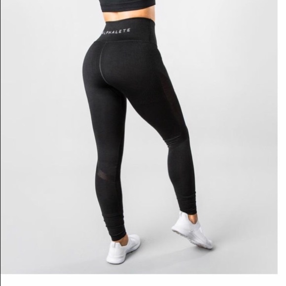 Alphalete Black Leggings - Picture 1 of 4